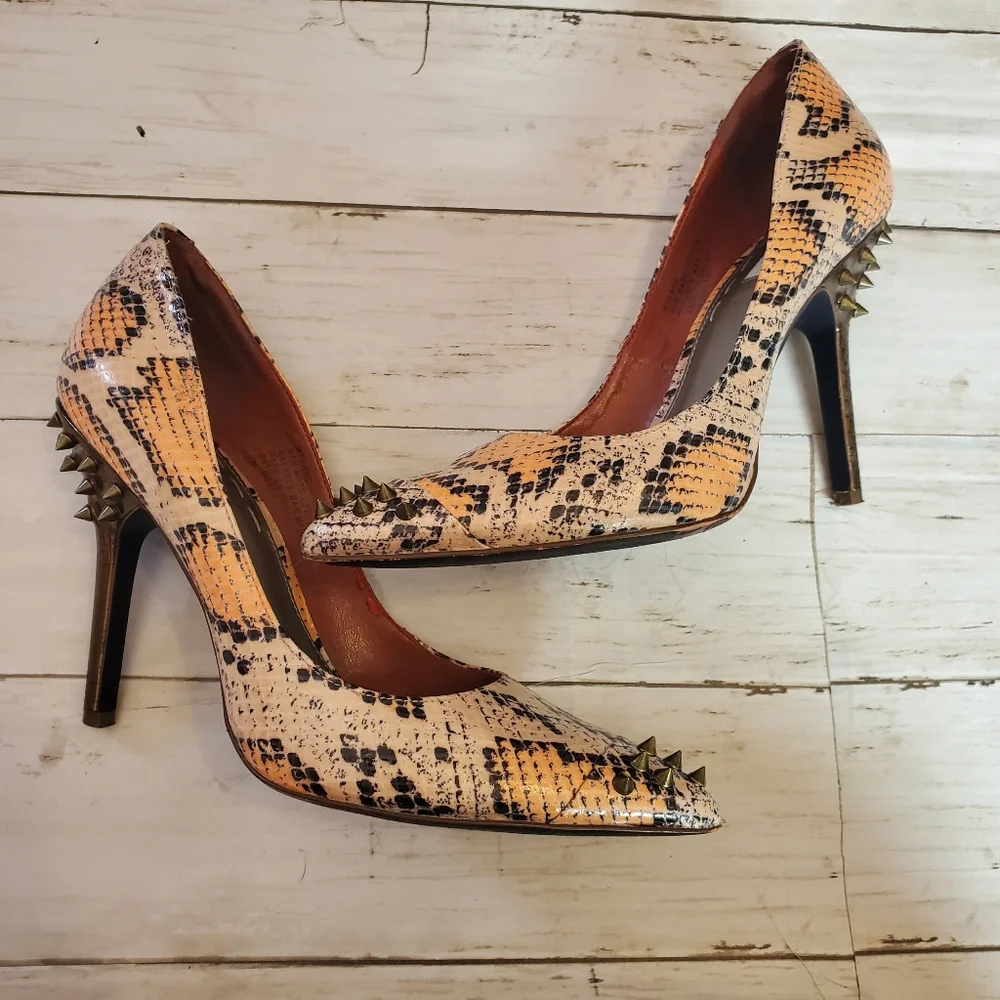 RACHEL Rachel Roy spiked studded snake skin heels pink orange‎ peach